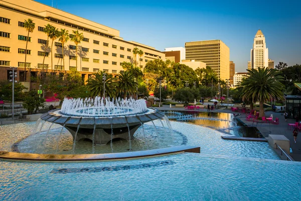 Springbrunnen im Grand Park, in der Innenstadt von Los Angeles, Kalifornien. — Stockfoto