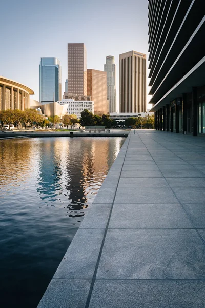 Los Angeles bölümü su ve güç ve d binalarda — Stok fotoğraf