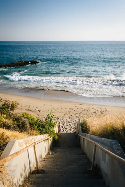 Σκάλα στην παραλία στο Μαλιμπού της Καλιφόρνια. — Φωτογραφία Αρχείου