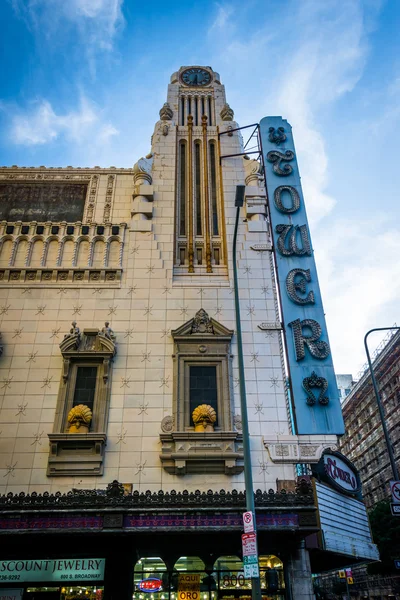 The Tower Theater, en el centro de Los Ángeles, California . — Foto de Stock