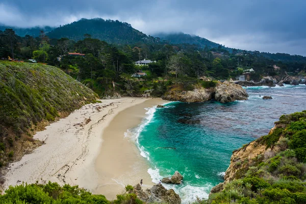 Veduta di Gibson Beach, presso Point Lobos State Natural Reserve, in C — Foto Stock