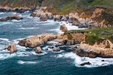 Pasifik kıyısında Garr, buzlu çökmesini dalgalar görünümünü