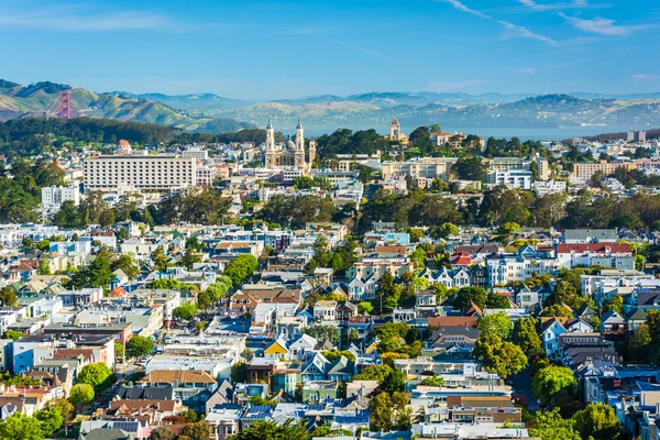 Pohled z nádrže Hill Park, San Francisco, Kalifornie. — Stock fotografie