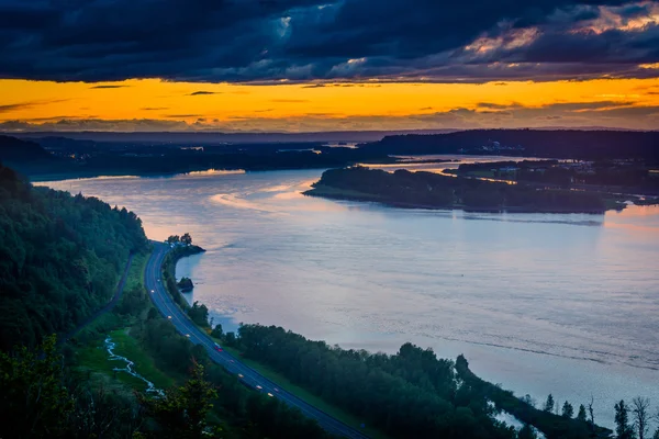 Západ slunce z domu Vista v Columbia River Gorge, Oregon. — Stock fotografie