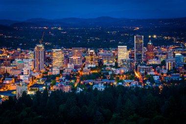 Gece, Portland manzarası Pittock dönüm Park görünümünü, 