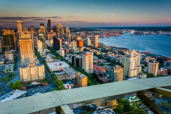 Akşam görünümünü downtown Seattle manzarası, Seattle, j — Stok fotoğraf