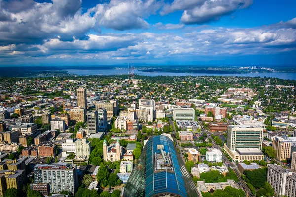 Blick auf die Innenstadt und den Washingtonsee, in Seattle, washington. — Stockfoto