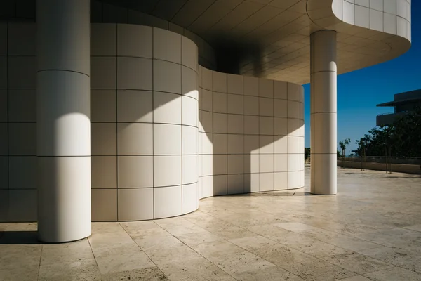 Modern architectural details at the Getty Center, in Brentwood, — Stock Photo, Image