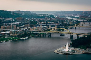 Point devlet parkı ve Pittsburgh Allegheny nehirde görünümü, 