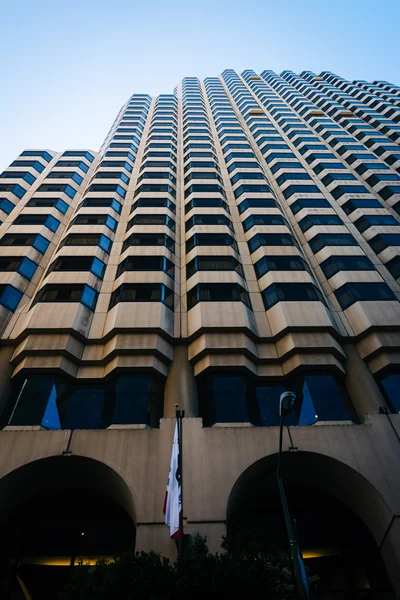 Edificio moderno en San Francisco, California . —  Fotos de Stock
