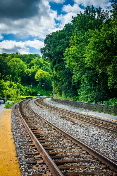 Railroad tracks in Harpers Ferry, West Virginia. — Stock Photo, Image