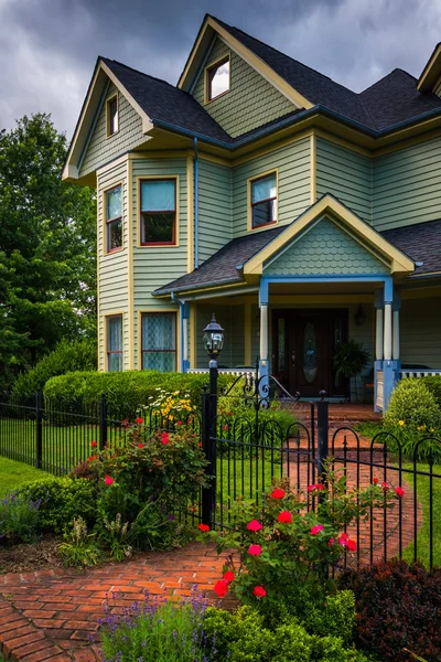 Victorian style house in Harpers Ferry, West Virginia. — Stock Photo, Image