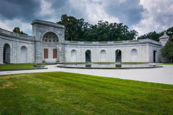 A nők, a katonai szolgálatot az amerikai Memorial, Arlington — Stock Fotó