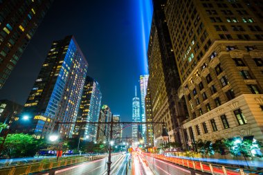 Battery Park Altgeçit ve 1 Dünya Ticaret Merkezi ile Tri