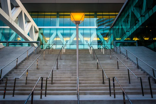 Architettura moderna al Convention Center, nel centro di Baltim — Foto Stock