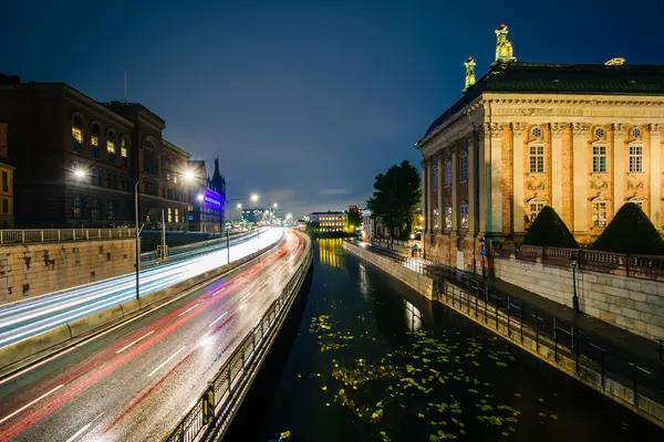 Centralbron e edifícios em Galma Stan à noite, visto de Ridd — Fotografia de Stock