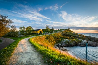 Geçit blöf yukarıda Suomenlinna, Helsin Baltık Denizi üzerinde
