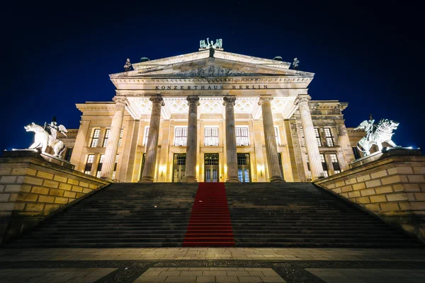 Na berlińskim Konzerthaus po nocy, Gendarmenmarkt w Berlinie, G — Zdjęcie stockowe