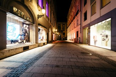 Viscardigasse gece, Münih, Almanya.