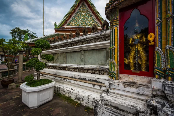 Der historische wat pho buddhistische Tempel, in Bangkok, Thailand. — Stockfoto