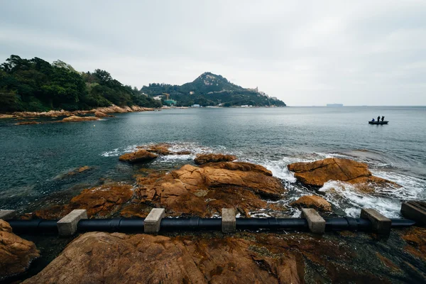 Klippiga kusten på Stanley, på Hong Kong Island, Hong Kong. — Stockfoto