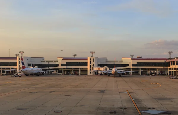 View of sky and apron in the morning — Stock Photo, Image