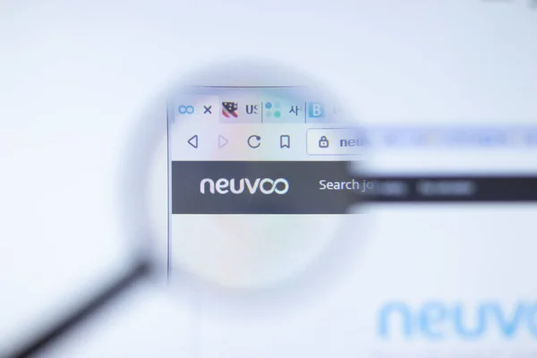 ニューヨーク アメリカ 2020年9月29日 Neuvoo Comロゴが閉じられたNeuvoo社のウェブサイト イラスト編集 — ストック写真