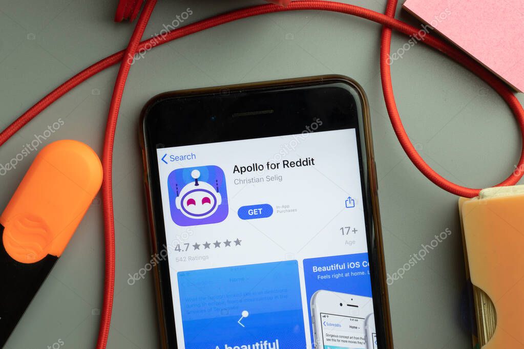 New York, United States - 7 November 2020: Apollo for Reddit app store logo on phone screen, Illustrative Editorial.