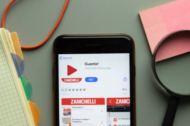 New York, ABD - 26 Ekim 2020: Guarda mobil uygulama logosu telefon ekranında, İllüstrasyon Editörü.