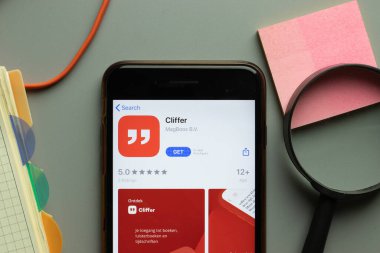 New York, ABD - 26 Ekim 2020: Telefon ekranında Cliffer mobil uygulama logosu, İllüstrasyon Editörü.