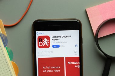 New York, ABD - 26 Ekim 2020: Brabants Dagblad Nieuws mobil uygulama logosu telefon ekranında, İllüstrasyon Editörü.