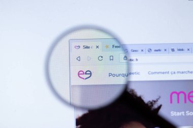 New York, ABD - 29 Eylül 2020: Meetic meetic.fr şirket web sitesi logosu yakın plan, Illustrative Editorial.