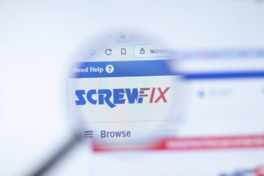 New York, ABD - 29 Eylül 2020: Screwfix screwfix.com şirket web sitesi logosu yakın, Illustrative Editorial.