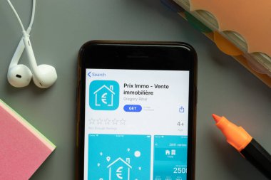 New York, ABD - 1 Aralık 2020: Telefon ekranında Prix Immo mobil uygulama simgesi, İllüstrasyon Editörü.