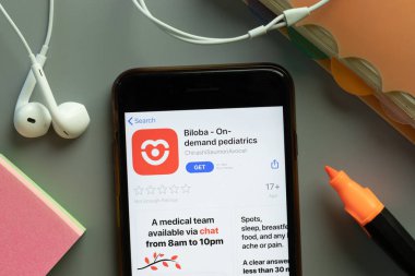 New York, ABD - 1 Aralık 2020: Biloba Telefon ekranında pediatri mobil uygulama simgesi, İllüstrasyon Editörü.