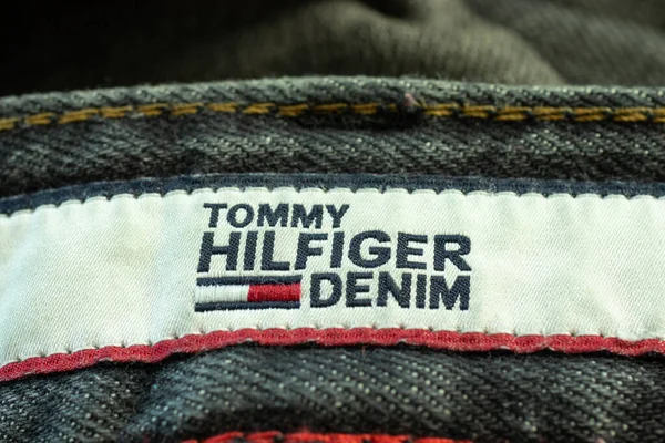 Moscou Rússia Dezembro 2020 Tommy Hilfiger Denim Logo Jeans Close — Fotografia de Stock