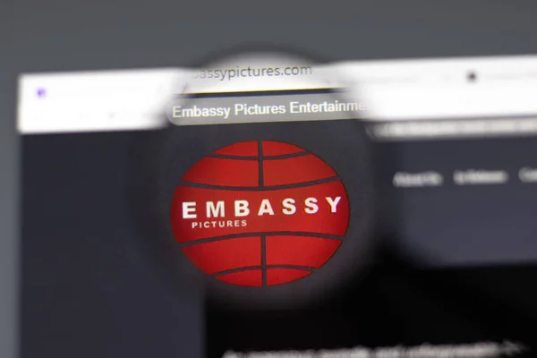 New York Februari 2021 Embassy Pictures Website Browser Met Bedrijfslogo — Stockfoto