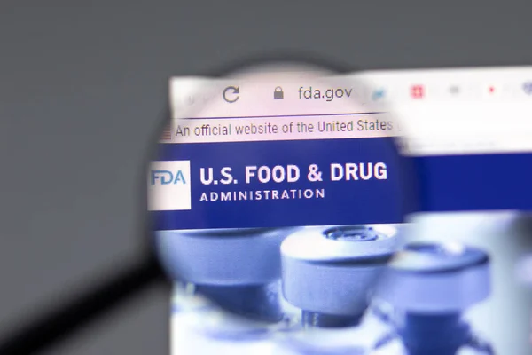 New York, ABD - 15 Şubat 2021: FDA ABD Gıda ve Uyuşturucu İnternet sitesi, şirket logosu, Illustrative Editorial