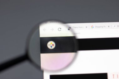 New York, ABD - 15 Şubat 2021: Pittsburgh Steelers web sitesi, şirket logosu, Illustrative Editorial