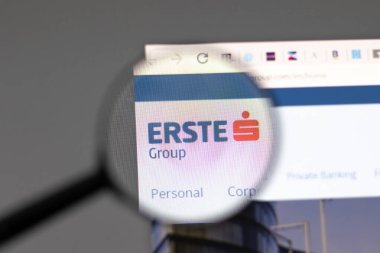 New York, ABD - 15 Şubat 2021: Erste Bank web sitesi şirket logosu, Illustrative Editorial