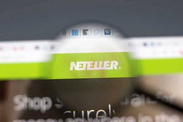 New York, ABD - 15 Şubat 2021: Neteller web sitesi şirket logosu, Illustrative Editorial