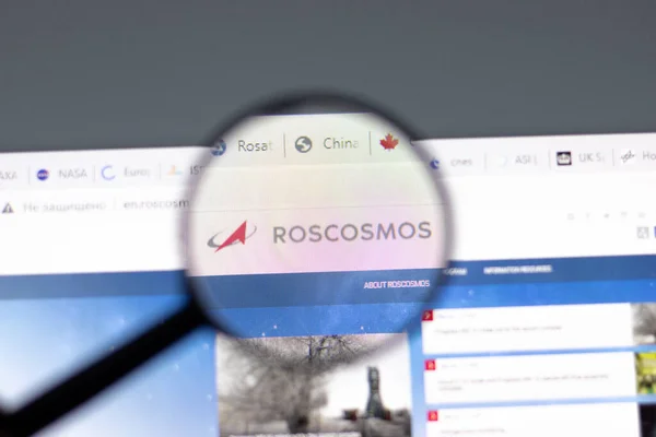 New York Usa 2021 Február Roscosmos Honlapja Böngészőben Céglogóval Illusztratív — Stock Fotó