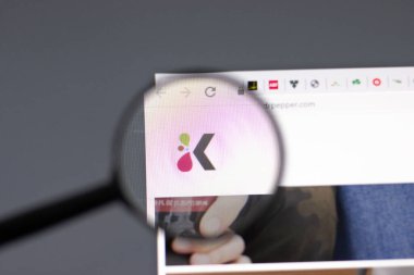 New York, ABD - 15 Şubat 2021: Keurig Dr Pepper web sitesinde şirket logosu, Illustrative Editorial