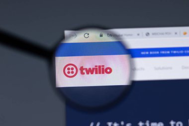 New York, ABD - 17 Şubat 2021: Twilio logosu web sitesi sayfasında, İllüstrasyon Editörü