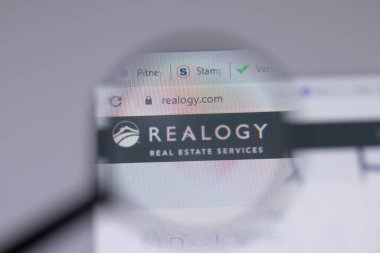 New York, ABD - 18 Mart 2021: Realogy Company logo simgesi web sitesinde, Illustrative Editorial
