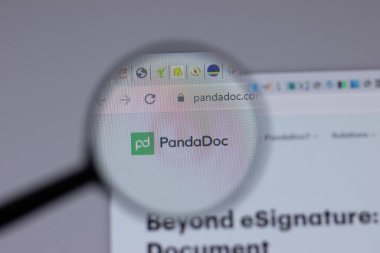 New York, ABD - 18 Mart 2021: PandaDoc şirket logosu web sitesi, Illustrative Editorial