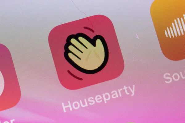 Нью Йорк Сша Апреля 2021 Логотип Приложения Houseparty Экране Телефона — стоковое фото