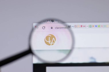 New York, ABD - 26 Nisan 2021: Clifton Larson Allen CLA logosu web sitesi sayfasında, Illustrative Editorial