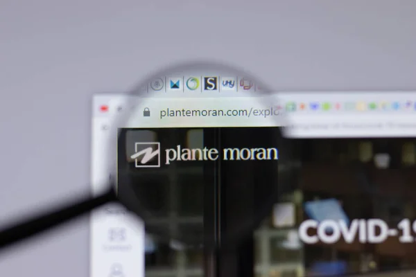 New York Usa April 2021 Plante Moran Logo Close Webpagina — Stockfoto