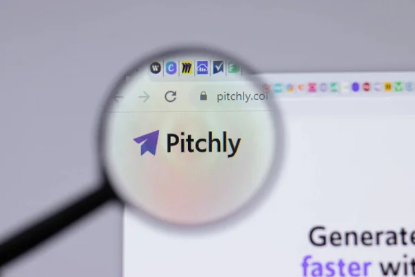 Nueva York Estados Unidos Abril 2021 Pitchly Logo Close Website — Foto de Stock